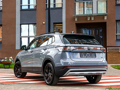 Volkswagen Tharu XR серый 2026