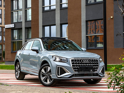 Audi Q2 серый 2026
