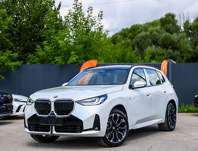 BMW X3 белый 2026