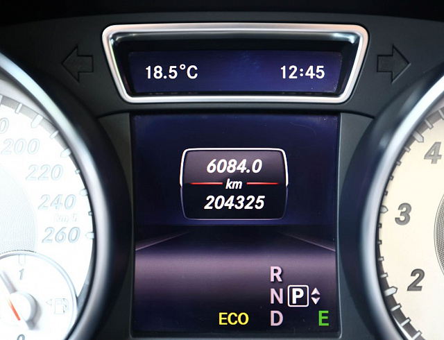 Mercedes-Benz CLA белый 2013
