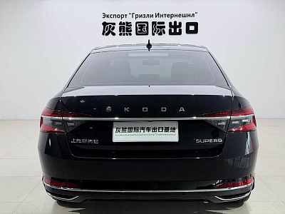 Skoda Superb 1.4 л 2024 г. Чёрный, пробег 9000 км