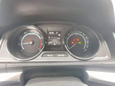 Skoda Kamiq 1.5 л 2023 г. Белый, пробег 19600 км