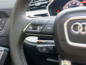 Audi Q3 серый 2026
