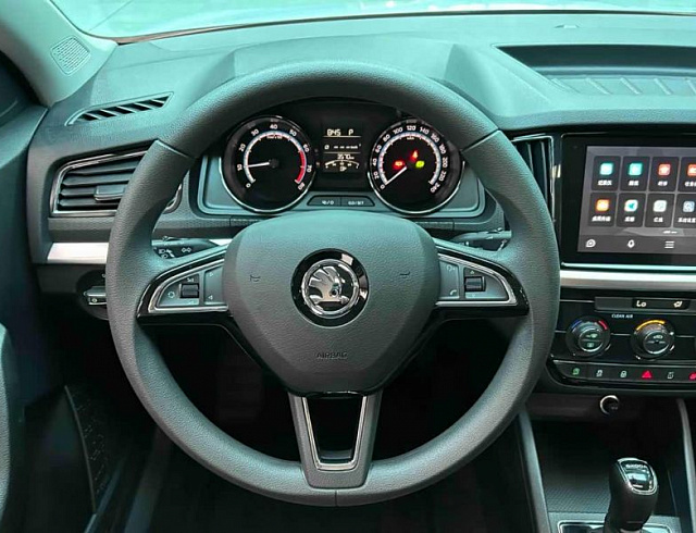 Skoda Kamiq 1.5 л 2024 г. Белый, пробег 3600 км