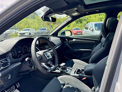 Audi Q5 серый 2026