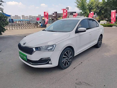 Skoda Rapid 1.5 л 2021 г. Белый, пробег 30299 км