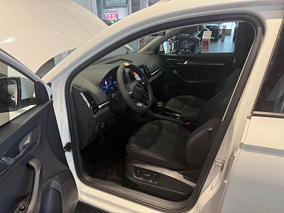 Skoda Karoq 1.4 л 2022 г. Белый, пробег 11000 км