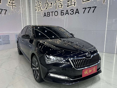 Skoda Superb 1.4 л 2024 г. Чёрный, пробег 9700 км