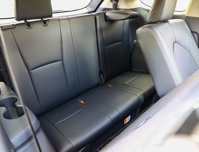 Toyota Highlander белый 2026