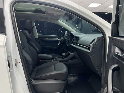 Skoda Karoq 1.4 л 2023 г. Белый, пробег 16000 км