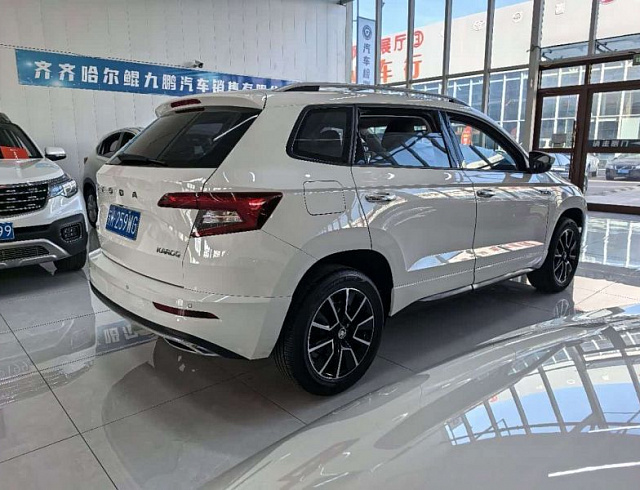 Skoda Karoq 1.4 л 2022 г. Белый, пробег 43000 км