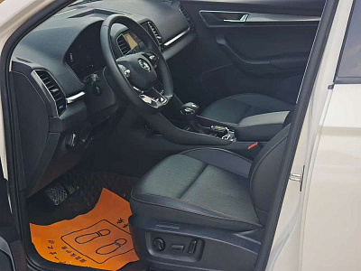 Skoda Karoq 1.4 л 2022 г. Белый, пробег 20000 км