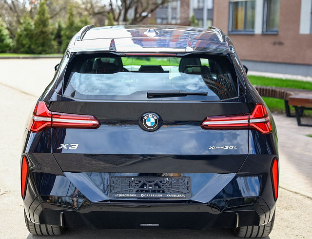 BMW X3 черный 2025