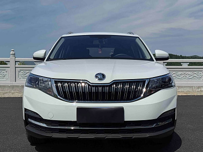 Skoda Kamiq 1.5 л 2023 г. Белый, пробег 11000 км