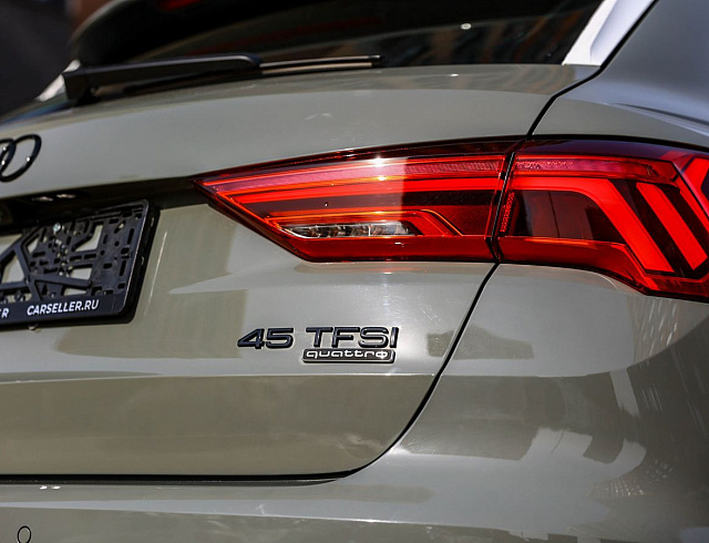 Audi Q3 серый 2026