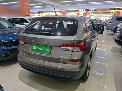 Skoda Kamiq 1.5 л 2021 г. шампань/коричневый, пробег 32400 км