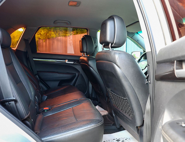 Kia Sorento серебро 2012