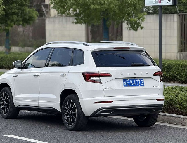Skoda Karoq 1.4 л 2022 г. Белый, пробег 23000 км