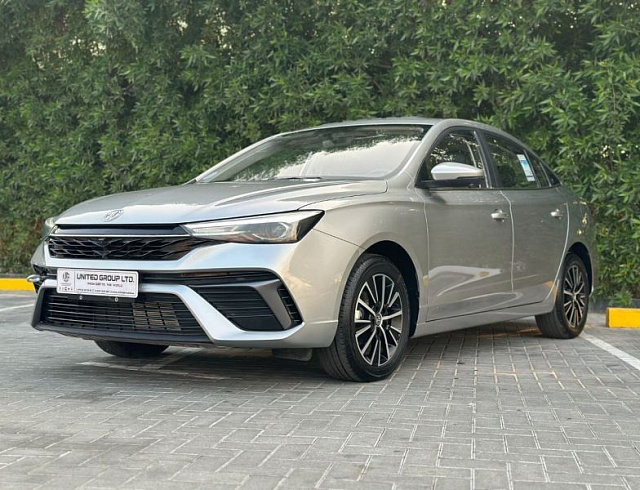MG 5 1.5 л 2025 г. Серебристый, пробег 10 км