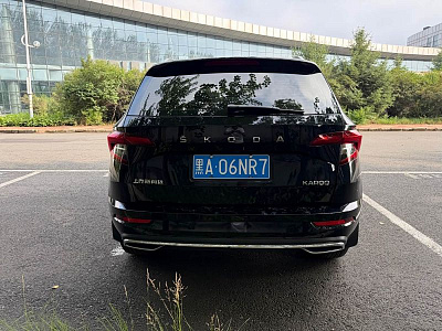 Skoda Karoq 1.4 л 2023 г. Чёрный, пробег 32000 км