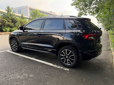 Skoda Karoq 1.4 л 2023 г. Чёрный, пробег 32000 км