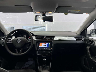 Skoda Rapid 1.5 л 2022 г. Белый, пробег 22000 км
