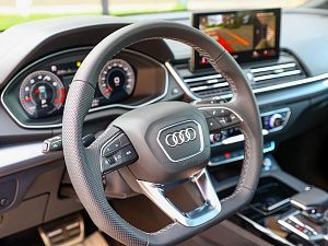 Audi Q5 серый 2026