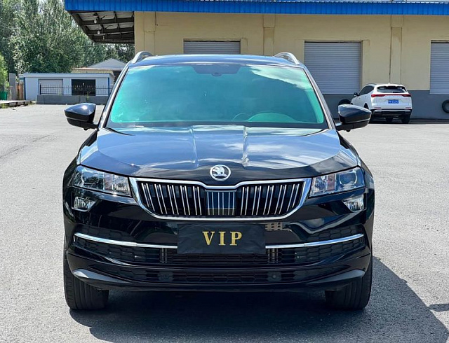 Skoda Karoq 1.4 л 2022 г. Чёрный, пробег 22000 км