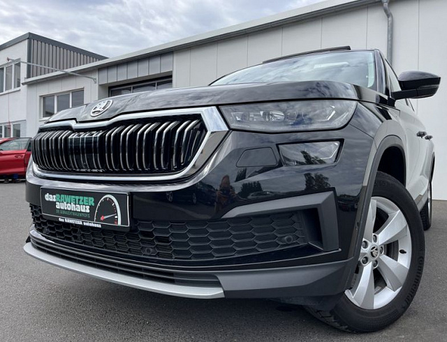 Skoda Kodiaq 2023 г. Чёрный, пробег 49987 км