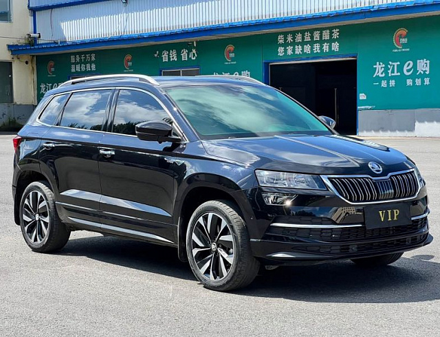 Skoda Karoq 1.4 л 2022 г. Чёрный, пробег 22000 км
