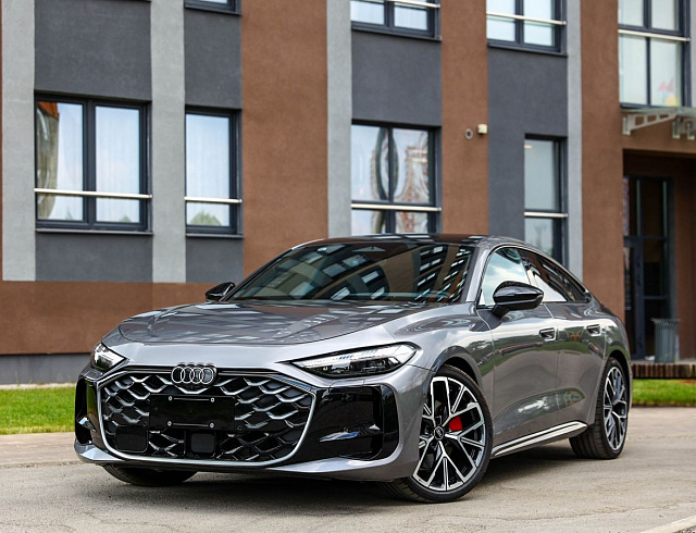 Audi A5 серый 2026