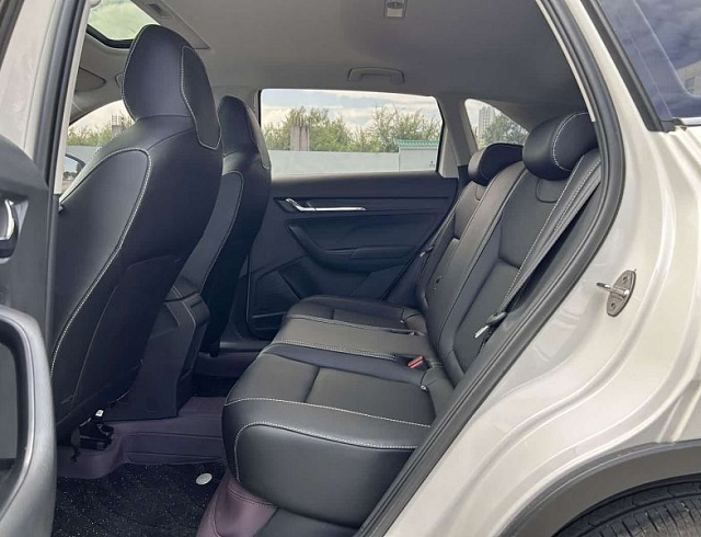 Skoda Kamiq 1.5 л 2022 г. Белый, пробег 30500 км
