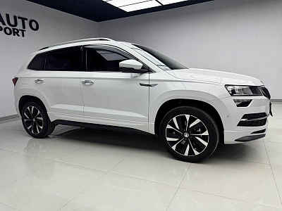 Skoda Karoq 1.4 л 2023 г. Белый, пробег 12000 км