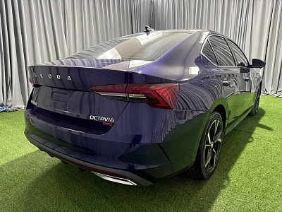 Skoda Octavia 1.4 л 2022 г. Голубой, пробег 30000 км