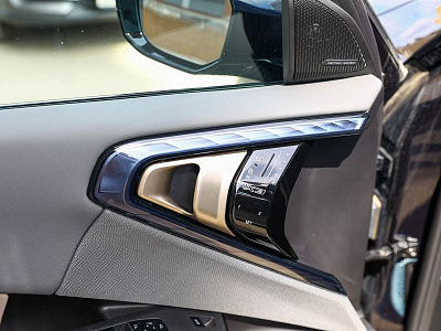 BMW X3 черный 2025
