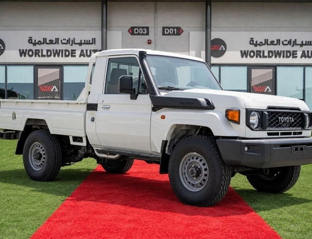 Toyota Land Cruiser Pick Up 2.8 л 2026 г. Белый