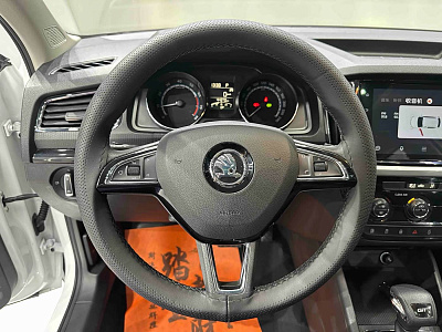 Skoda Kamiq 1.5 л 2023 г. Белый, пробег 44300 км