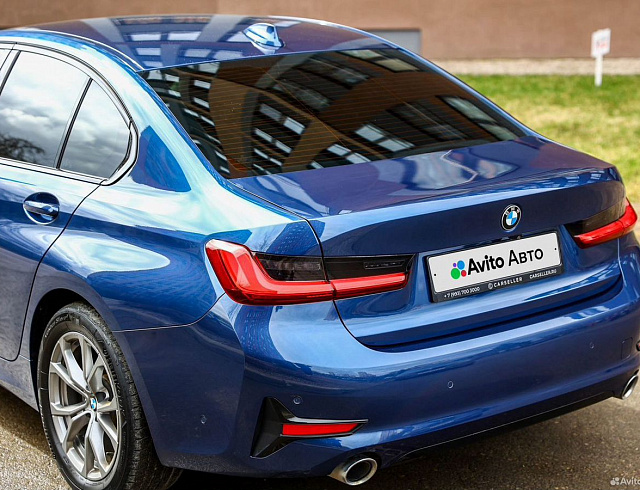 BMW 3 серии синий 2020