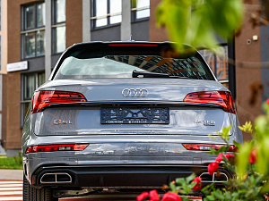 Audi Q5 серый 2026