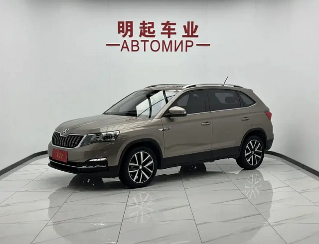 Skoda Kamiq 1.5 л 2023 г. шампань/коричневый, пробег 20000 км