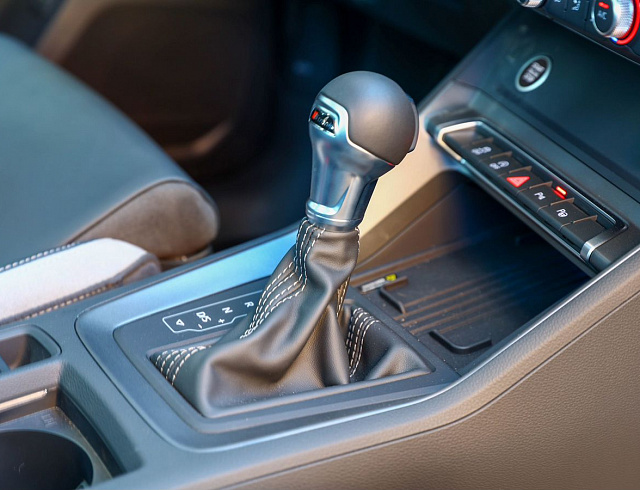 Audi Q3 белый 2026