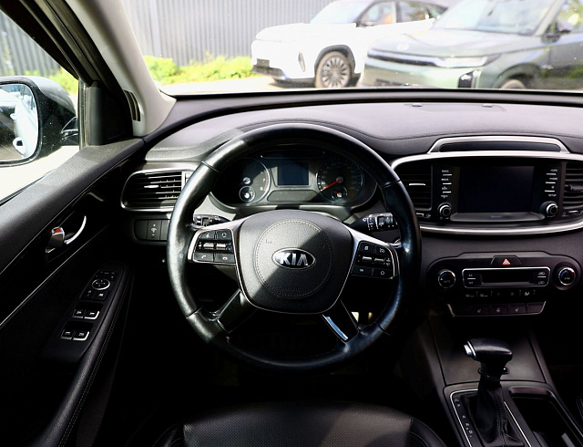Kia Sorento серый 2020