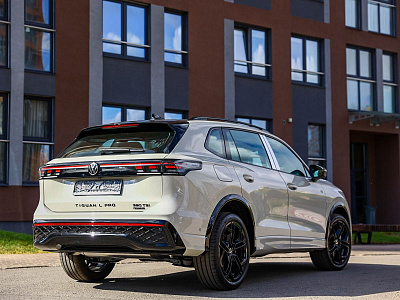 Volkswagen Tiguan серый 2026