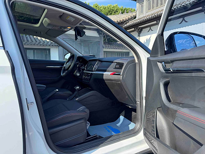 Skoda Kamiq 1.5 л 2023 г. Белый, пробег 9600 км