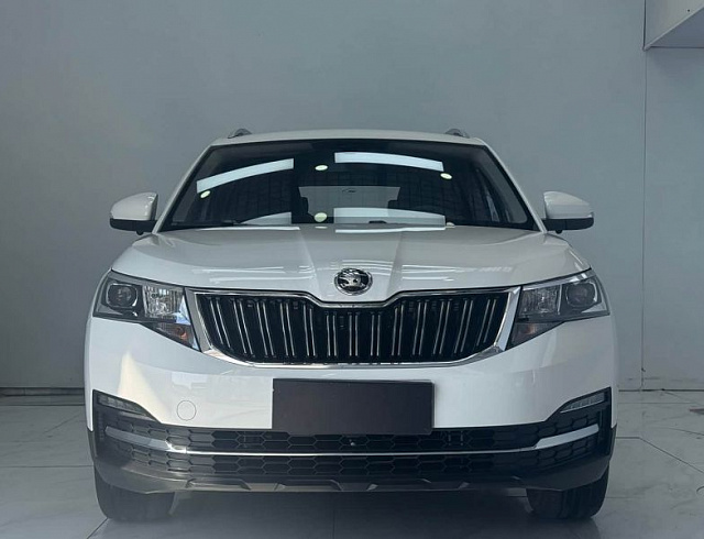 Skoda Kamiq 1.5 л 2022 г. Белый, пробег 22000 км