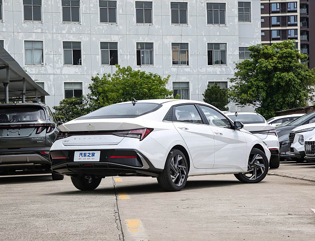 Hyundai Elantra Prestige 1.5