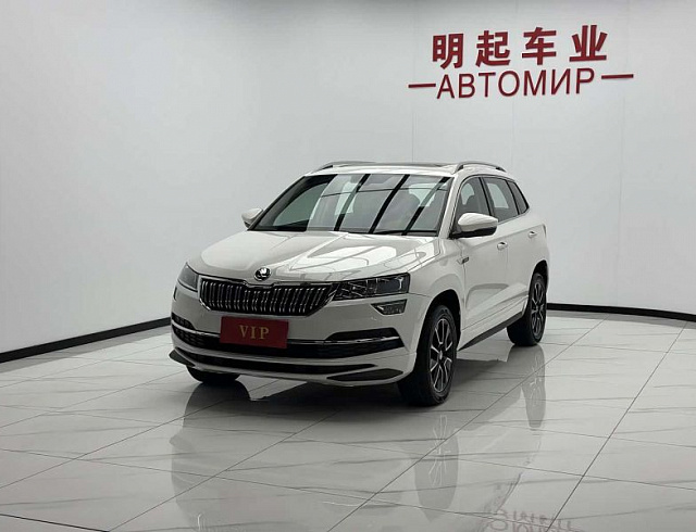 Skoda Karoq 1.4 л 2023 г. Белый, пробег 15000 км