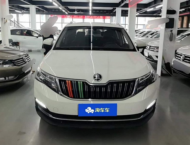 Skoda Kamiq 1.5 л 2021 г. Белый, пробег 44700 км