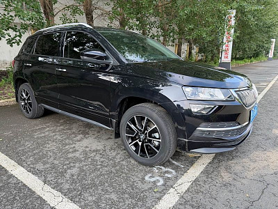 Skoda Karoq 1.4 л 2023 г. Чёрный, пробег 32000 км