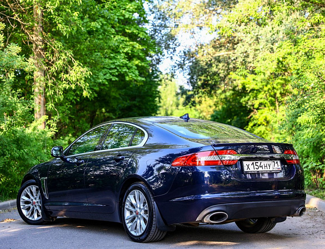 Jaguar XF